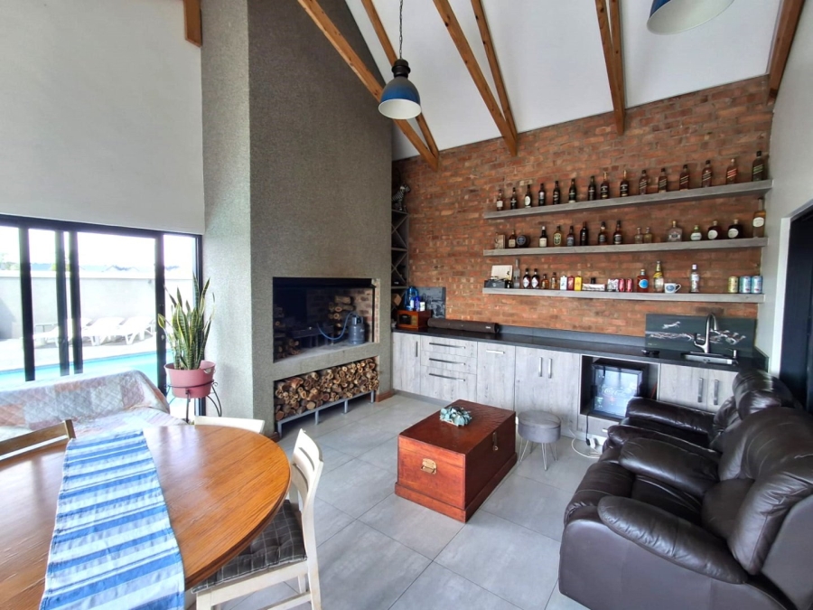 4 Bedroom Property for Sale in Heron Banks Golf Estate Free State